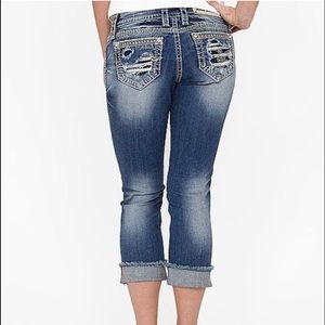 ROCK REVIVAL Sherry Easy Capri Embellished Jean 30